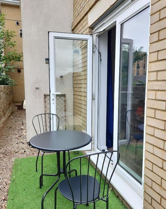 Kent, Dartford Station Apartments エクステリア 写真